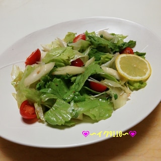 簡単♪ちぎりレタスの野菜サラダ